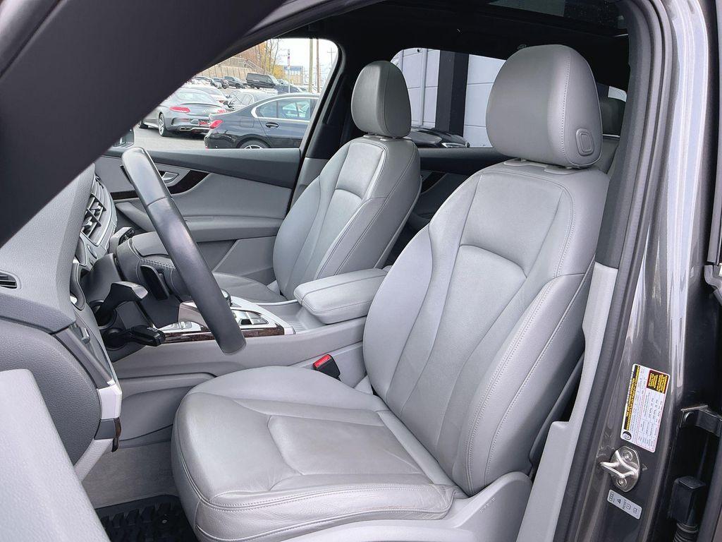 used 2019 Audi Q7 car, priced at $19,033