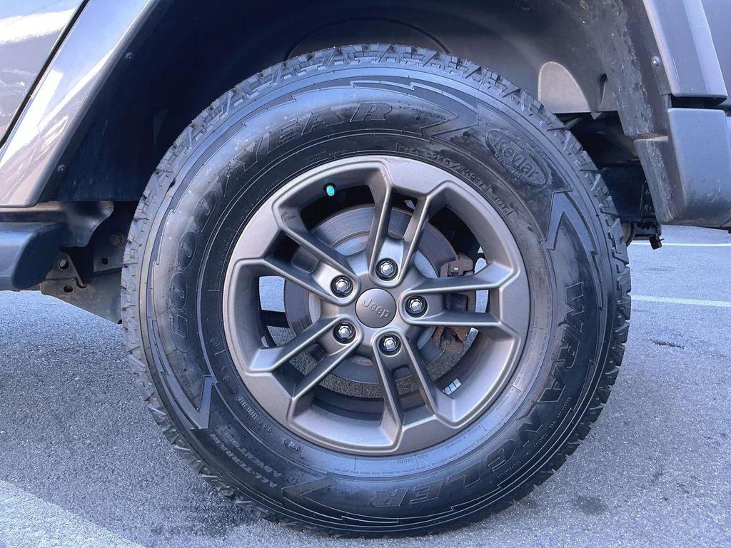 used 2016 Jeep Wrangler Unlimited car, priced at $17,088