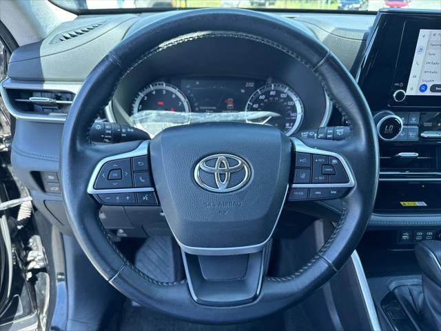 used 2023 Toyota Highlander car, priced at $33,995