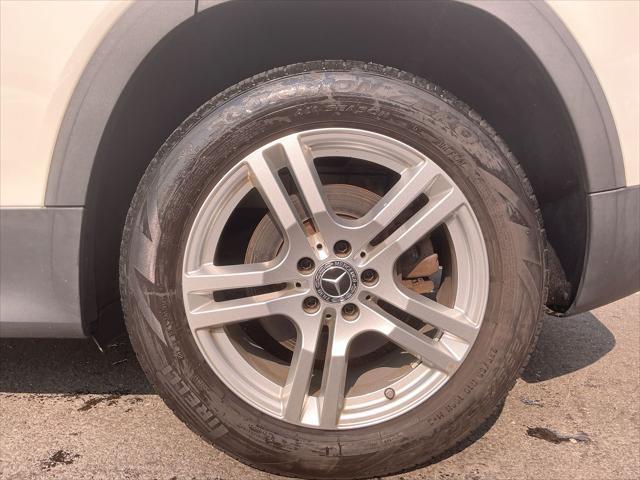 used 2021 Mercedes-Benz GLB 250 car, priced at $25,851