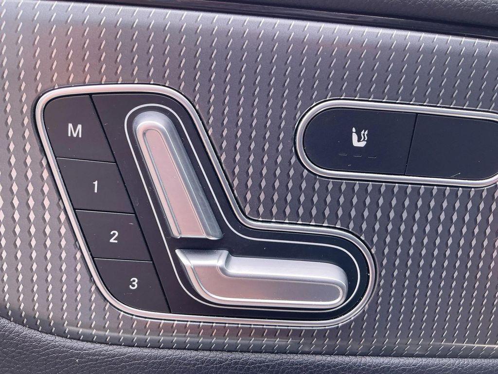 used 2020 Mercedes-Benz GLB 250 car, priced at $22,431
