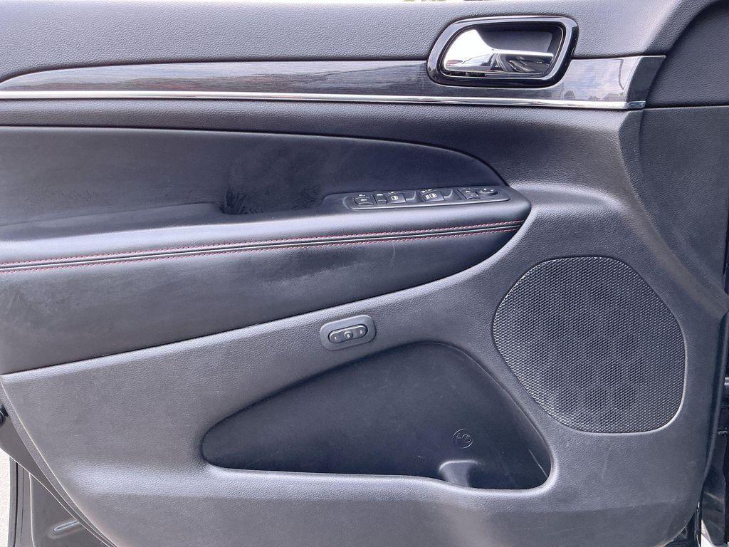 used 2020 Jeep Grand Cherokee car, priced at $25,777