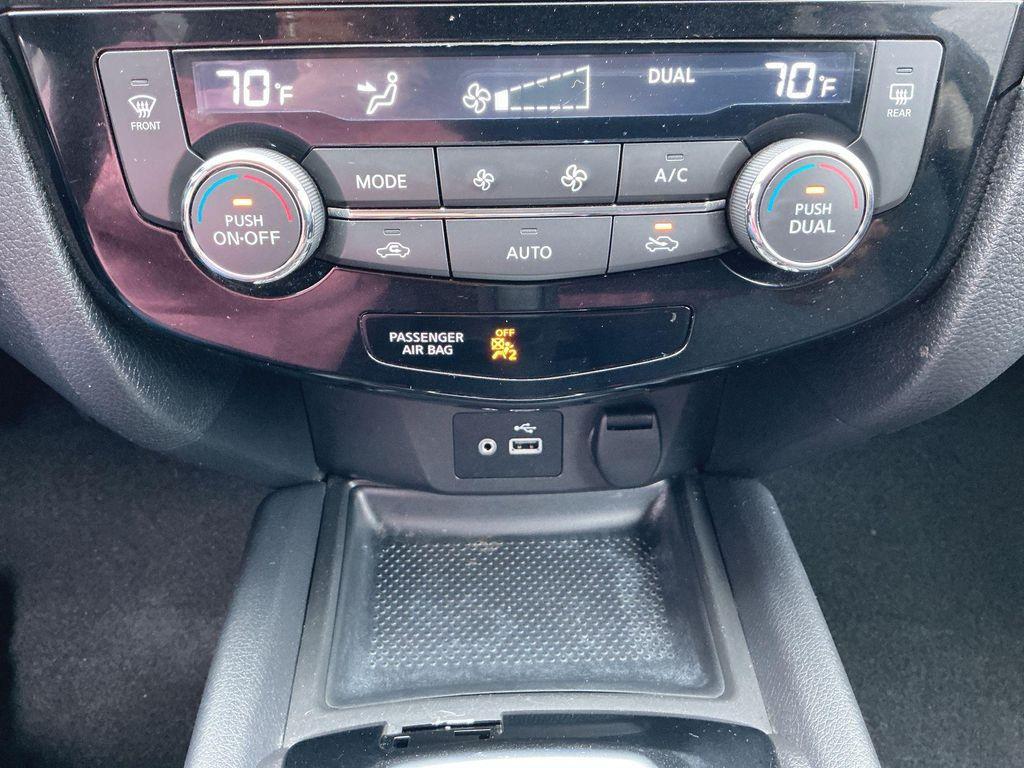 used 2018 Nissan Rogue car, priced at $13,867