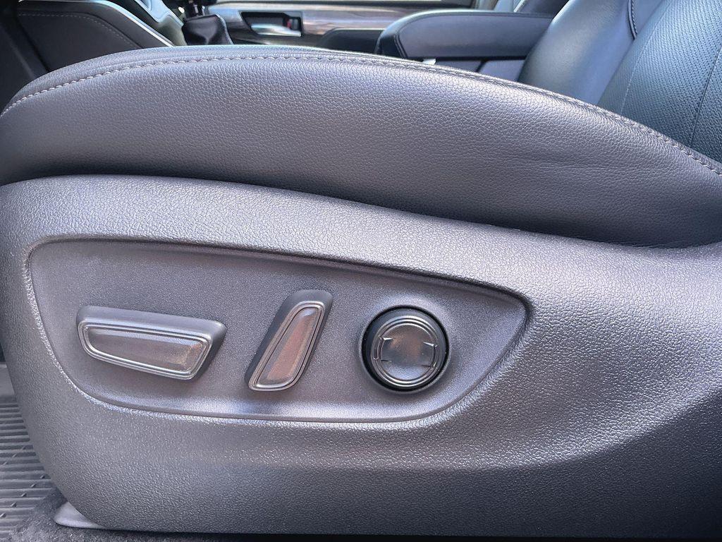 used 2023 Toyota Highlander Hybrid car, priced at $47,939