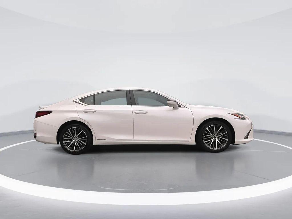 used 2022 Lexus ES 300h car, priced at $28,395