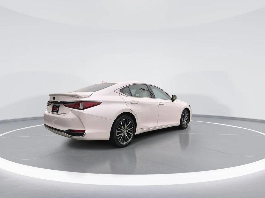used 2022 Lexus ES 300h car, priced at $28,395