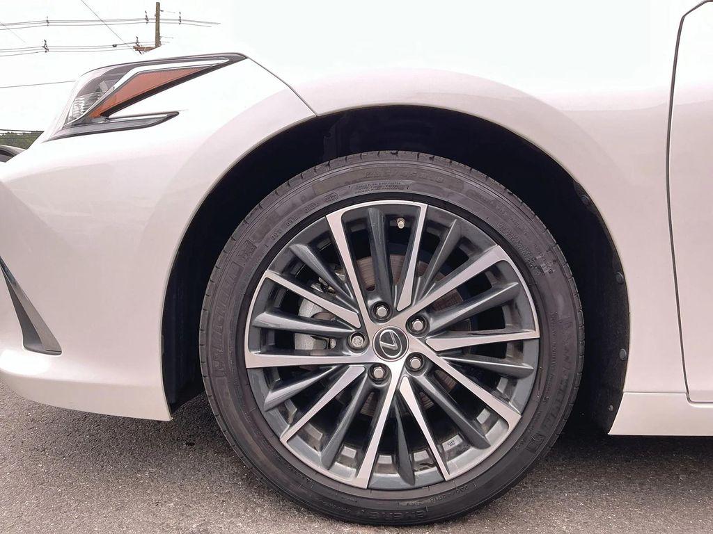 used 2022 Lexus ES 300h car, priced at $28,395