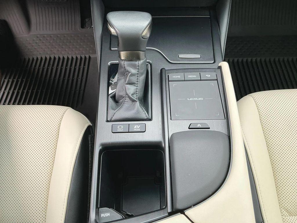 used 2022 Lexus ES 300h car, priced at $28,395
