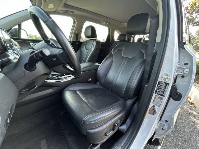 used 2022 Kia Sorento car, priced at $29,000