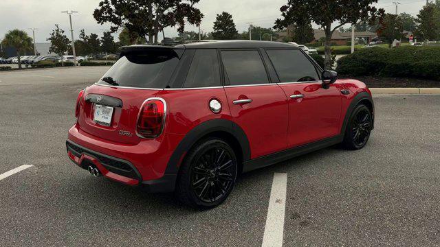 used 2024 MINI Hardtop car, priced at $26,000