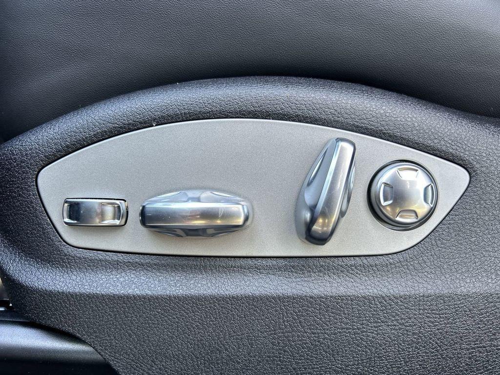 new 2025 Porsche Macan car, priced at $87,605