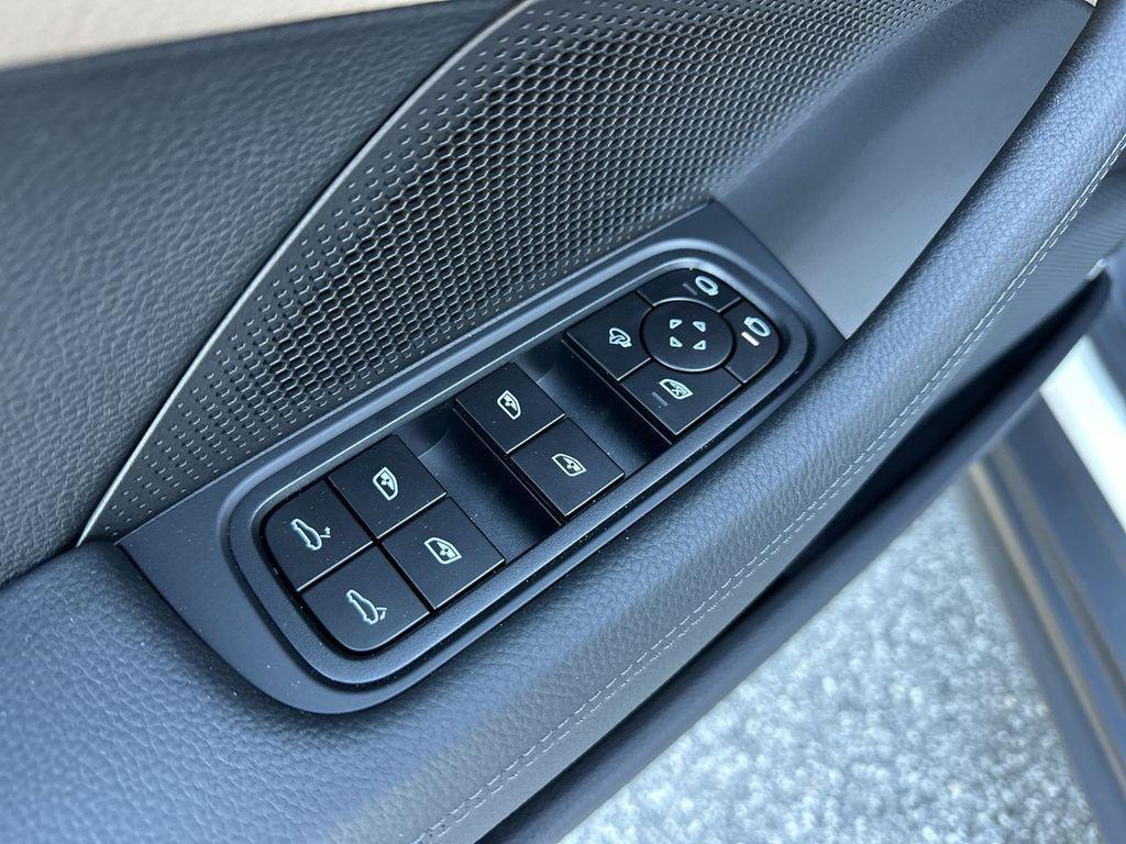 new 2025 Porsche Panamera car, priced at $113,752