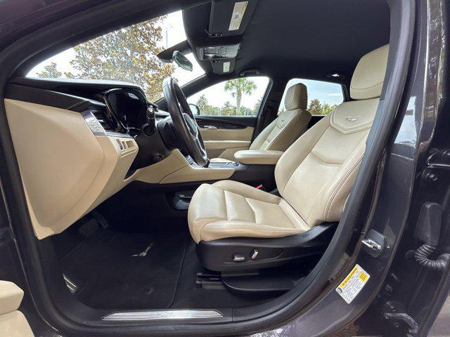 used 2017 Cadillac XT5 car, priced at $16,000