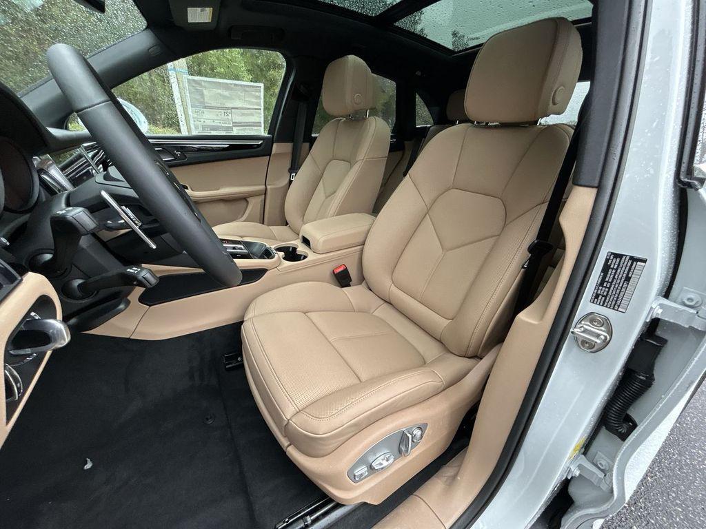 new 2025 Porsche Macan car, priced at $71,998