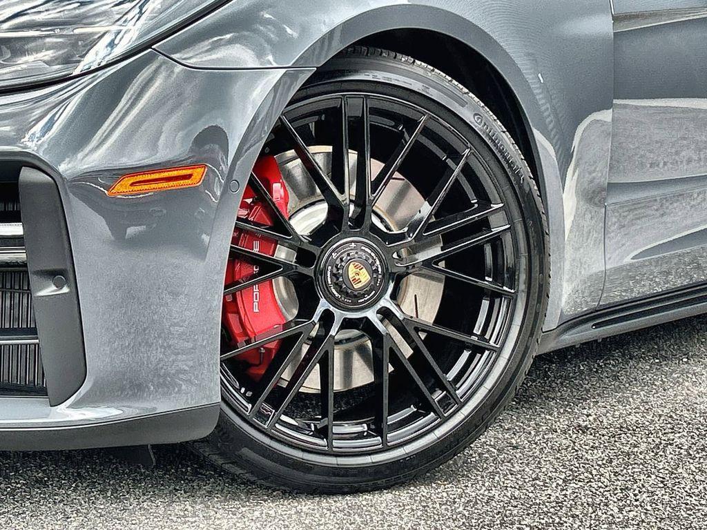 new 2026 Porsche Panamera car, priced at $187,180