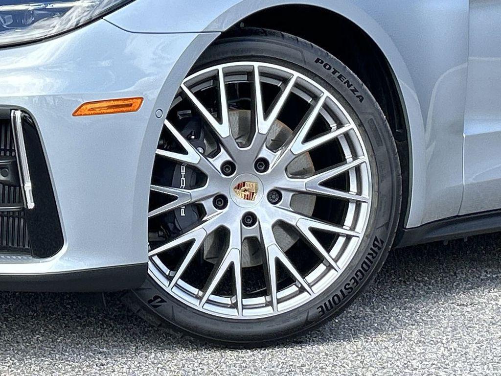 new 2025 Porsche Panamera car, priced at $136,645