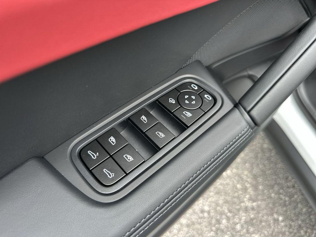 new 2025 Porsche Cayenne car, priced at $111,425