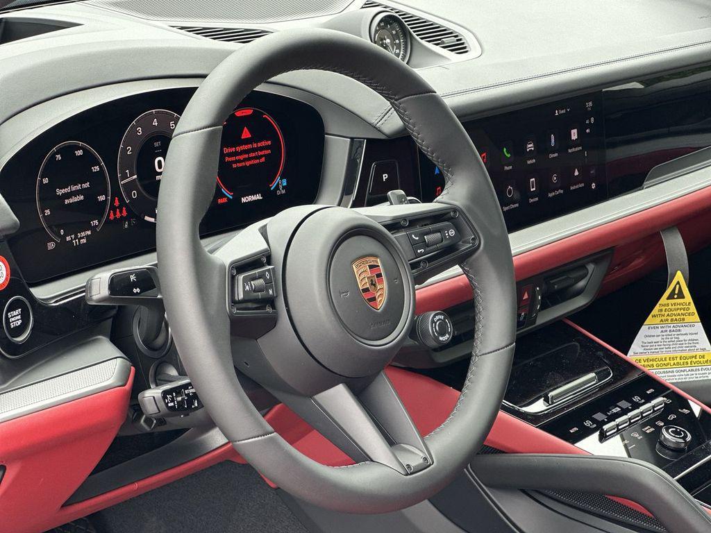 new 2025 Porsche Cayenne car, priced at $111,425