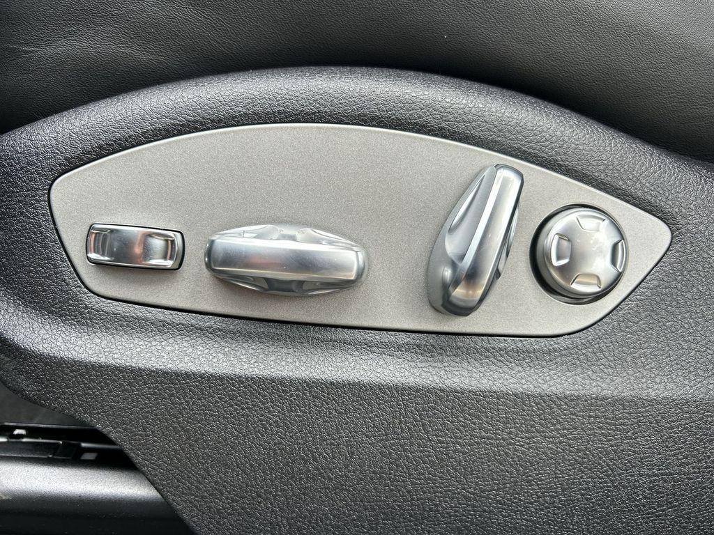 new 2025 Porsche Macan car, priced at $82,605