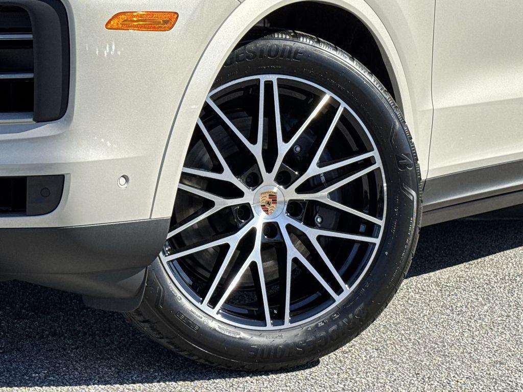 new 2026 Porsche Cayenne car, priced at $115,030