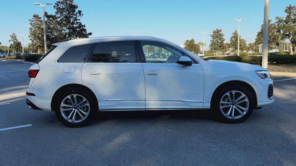 used 2025 Audi Q7 car, priced at $52,000