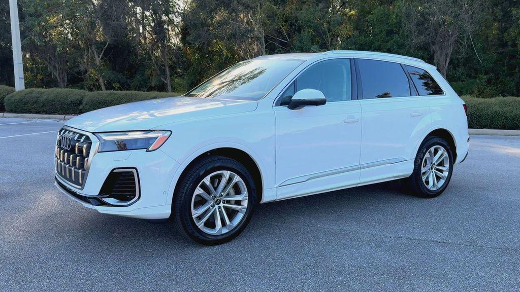 used 2025 Audi Q7 car, priced at $52,000