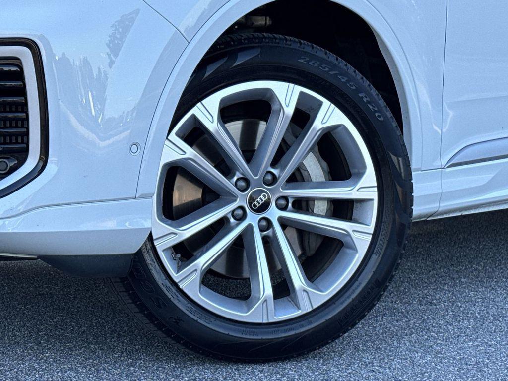 used 2025 Audi Q7 car, priced at $52,000