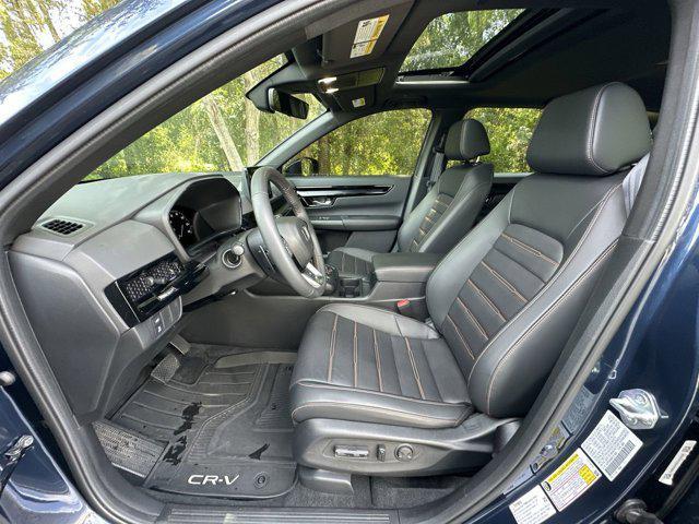 used 2023 Honda CR-V Hybrid car, priced at $34,000