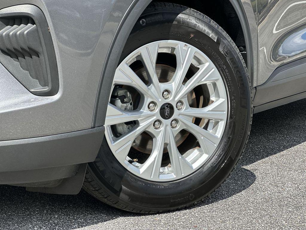 used 2024 Ford Escape car, priced at $20,000