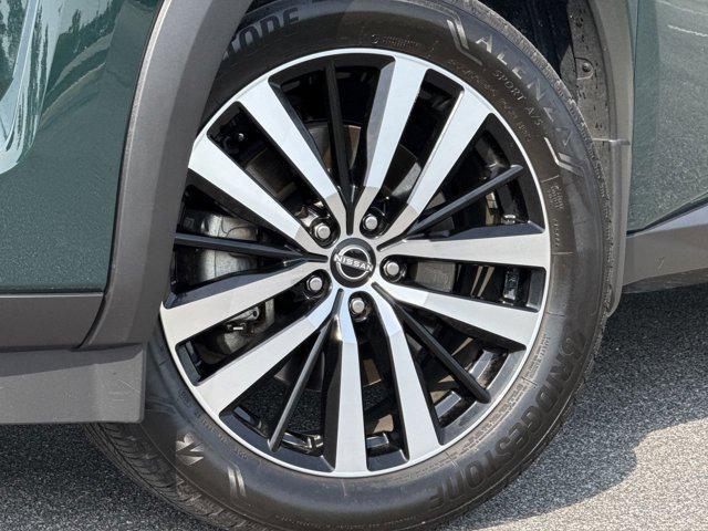 used 2024 Nissan Pathfinder car, priced at $40,000