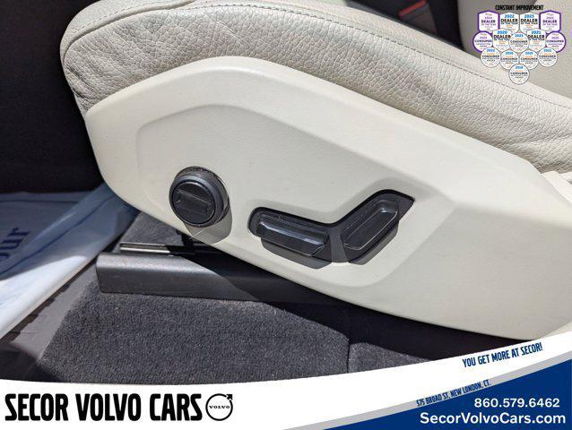 used 2022 Volvo XC60 car, priced at $37,295