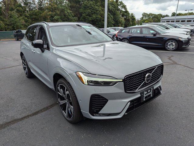 new 2025 Volvo XC60 car, priced at $65,125