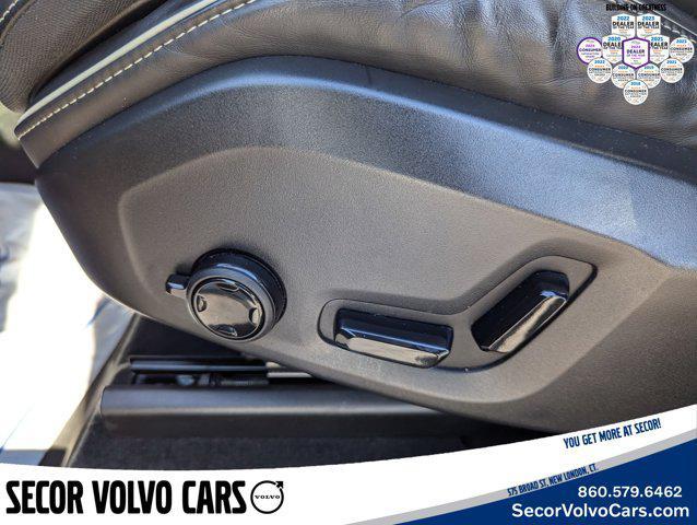 used 2022 Volvo XC60 car, priced at $43,995