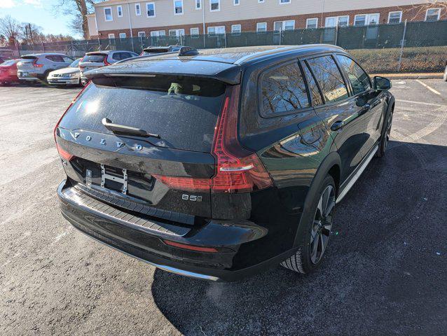 new 2025 Volvo V60 Cross Country car, priced at $61,725