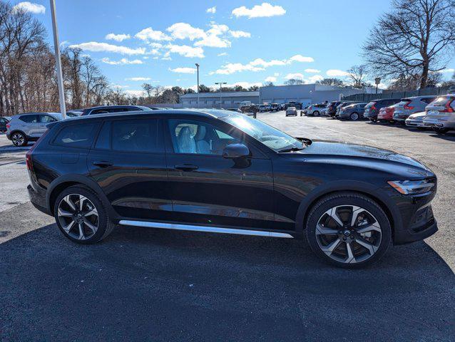 new 2025 Volvo V60 Cross Country car, priced at $61,725