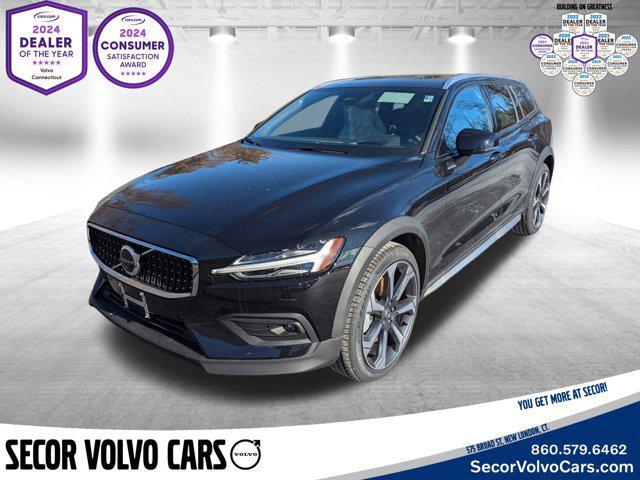 new 2025 Volvo V60 Cross Country car, priced at $61,725