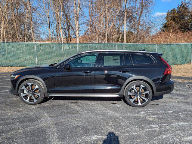 new 2025 Volvo V60 Cross Country car, priced at $61,725