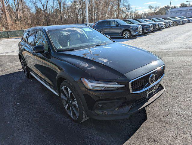 new 2025 Volvo V60 Cross Country car, priced at $61,725