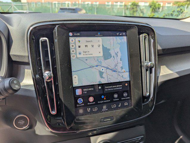 new 2026 Volvo XC40 car
