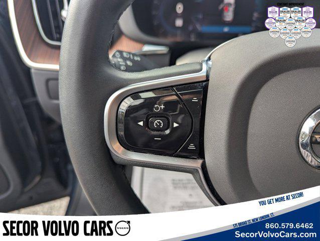 used 2023 Volvo XC60 car, priced at $35,495