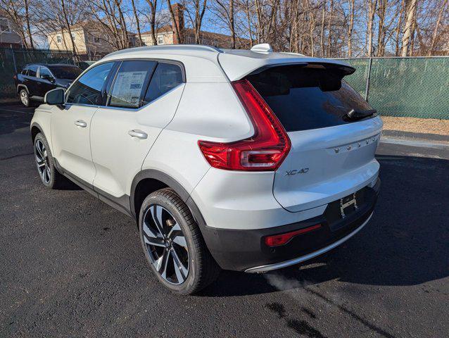 new 2025 Volvo XC40 car, priced at $50,040