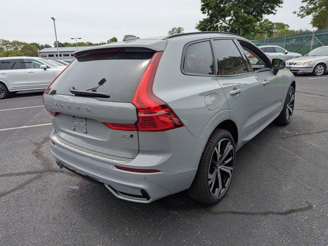 new 2025 Volvo XC60 car