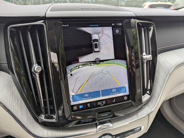 new 2025 Volvo XC60 car