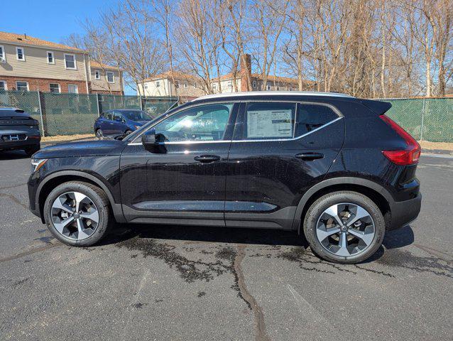 new 2025 Volvo XC40 car, priced at $44,035