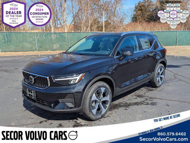 new 2025 Volvo XC40 car, priced at $44,035