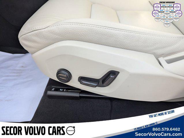 used 2023 Volvo XC60 car, priced at $32,995