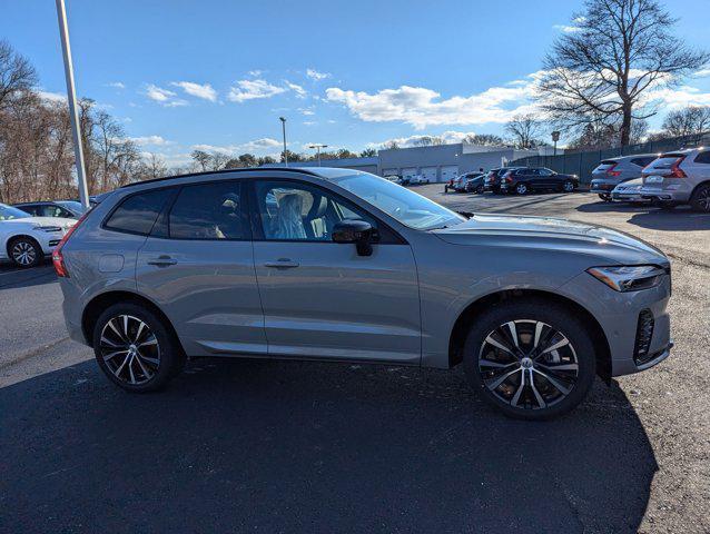 new 2025 Volvo XC60 car, priced at $55,525