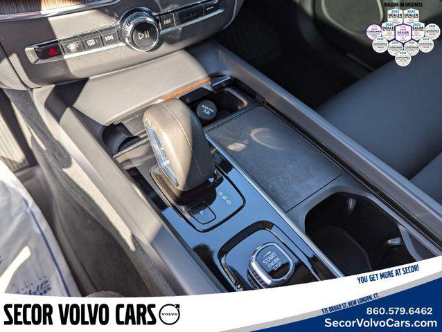 used 2022 Volvo XC60 car, priced at $32,495