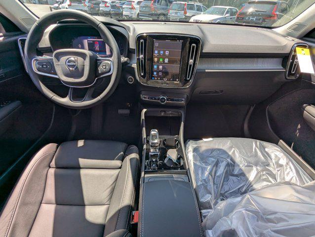 new 2025 Volvo XC40 car, priced at $48,335