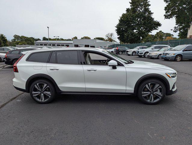 new 2025 Volvo V60 Cross Country car, priced at $55,025